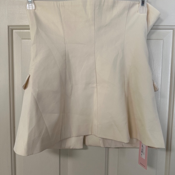 Commense Cream Strapless Button-Up Top - Picture 5 of 6